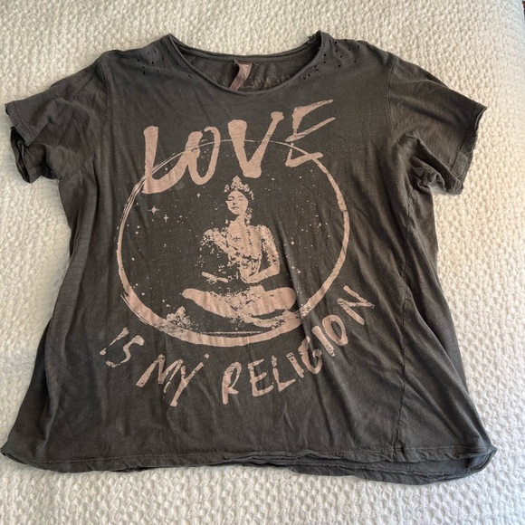 Magnolia Pearl Tops - Magnolia pearl tshirt